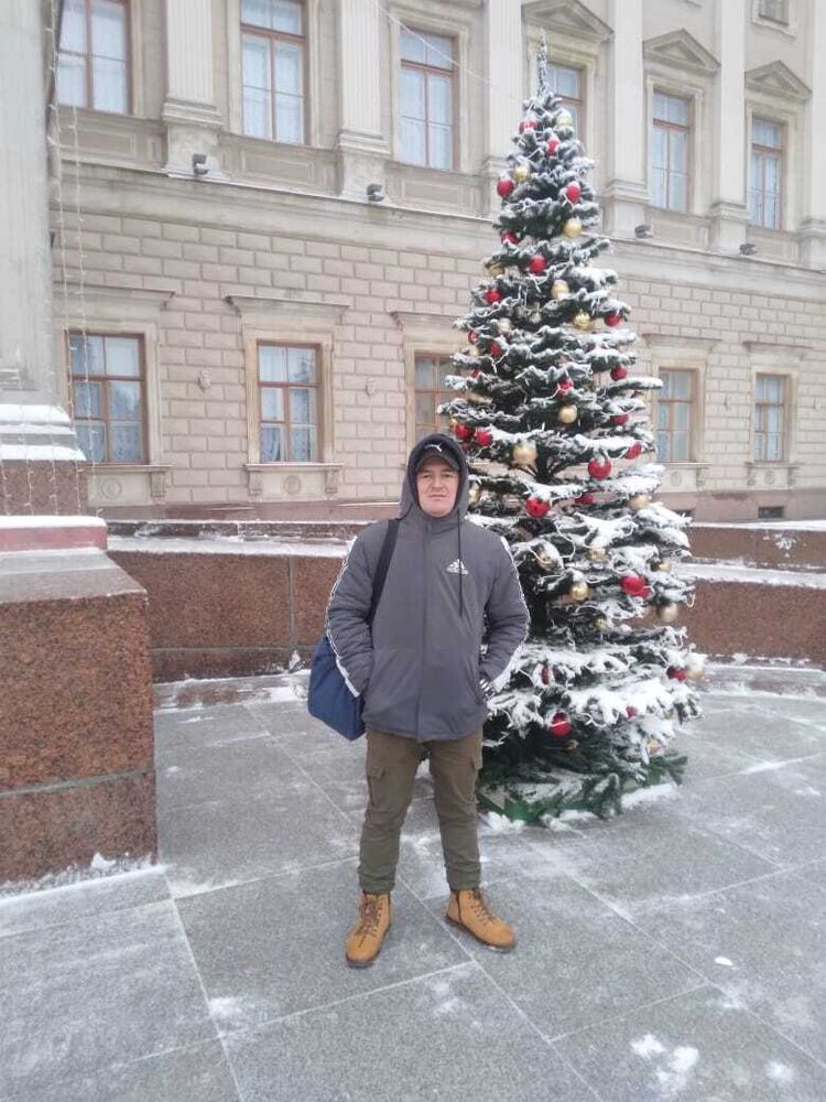  31873549  , 34 ,    -