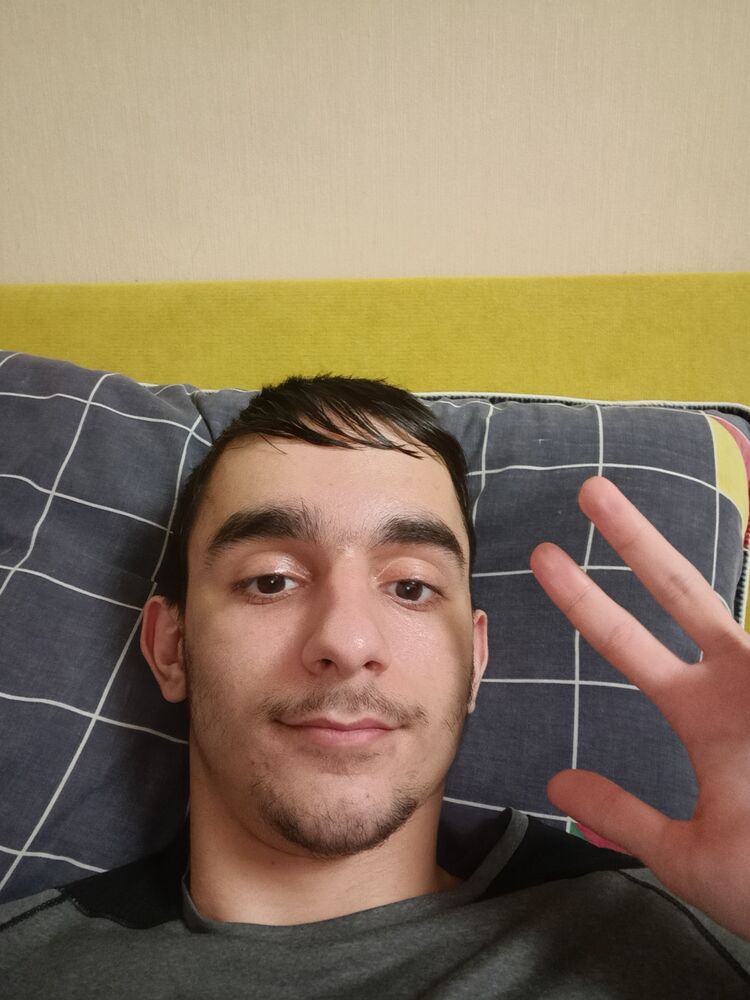  41517929  , 20 ,    