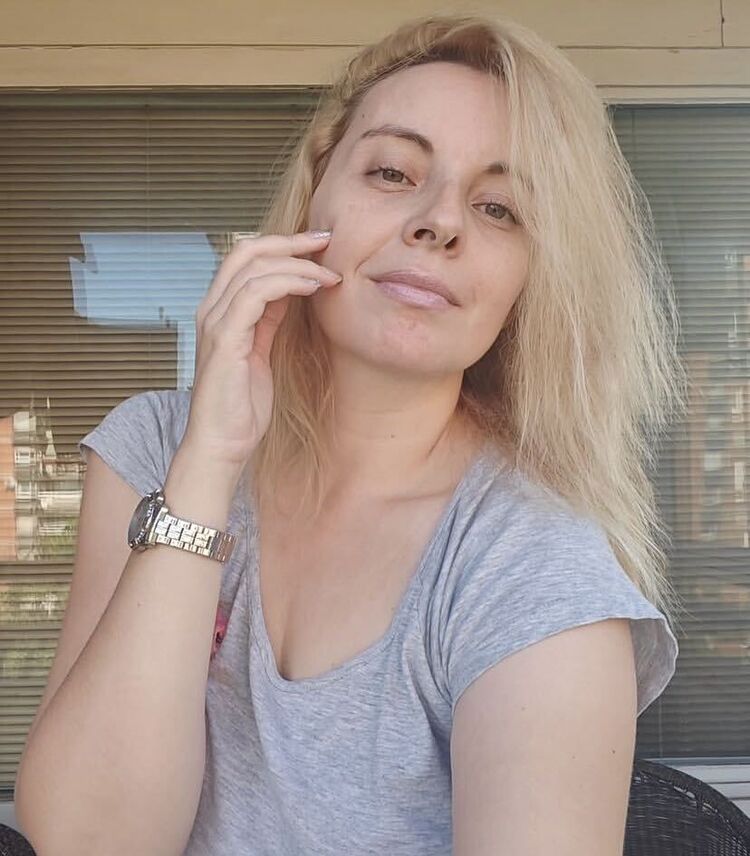  ,   Veronique, 38 ,   ,   , c 