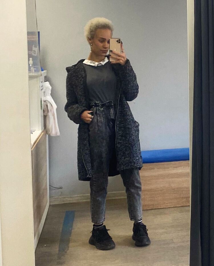  29975749  , 22 ,    -