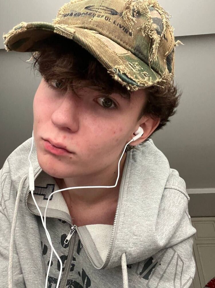 ���� 52472849 ����� ������, 21 ���, ���� ���������� � ������