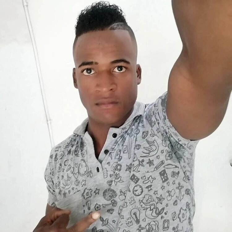  39749099  , 28 ,    