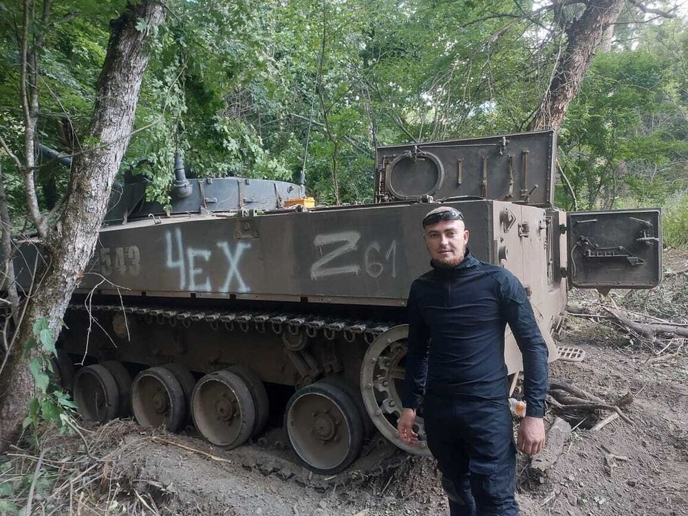  30081939  , 27 ,    
