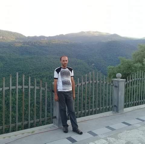  43075369  Armen, 48 ,    