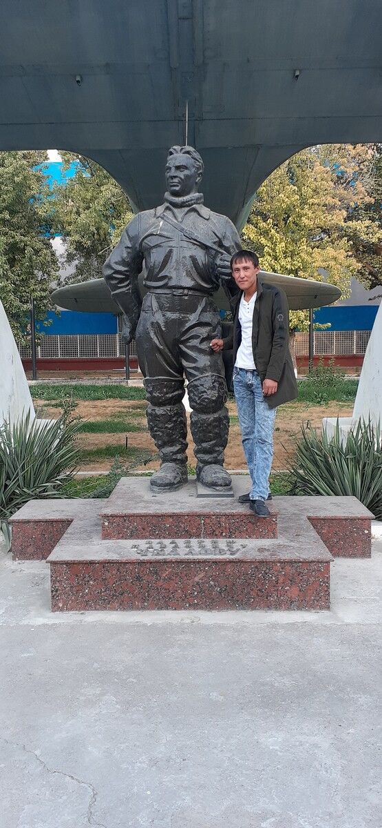  ,   Jani, 37 ,     , c 