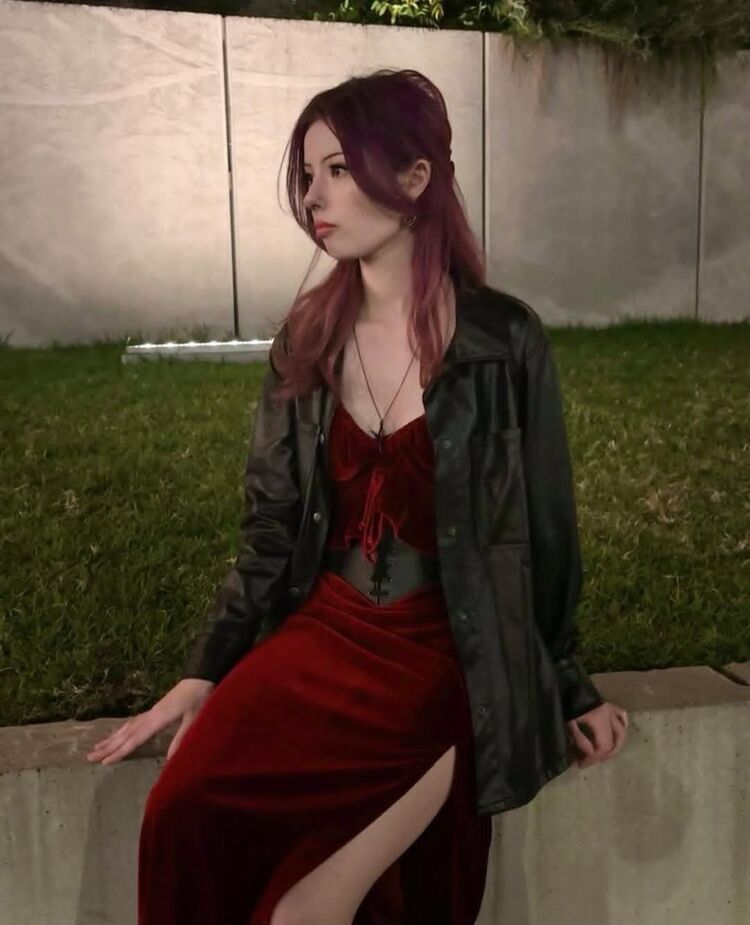  ,   Lilith, 20 ,   ,   , 