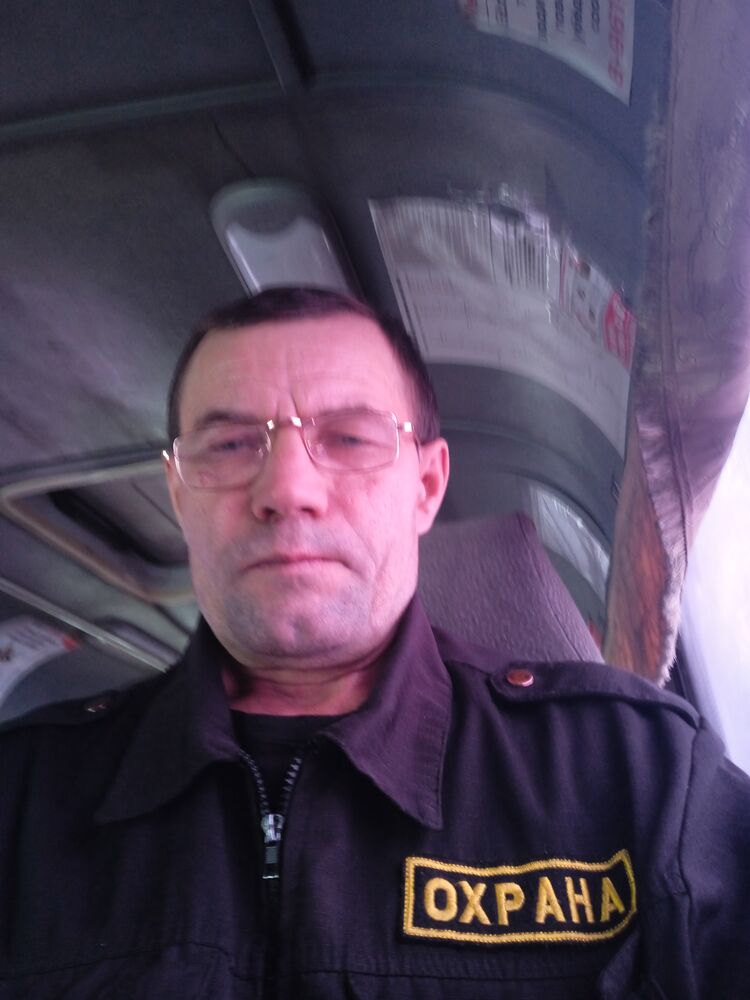  41902949  Anatoly, 53 ,    