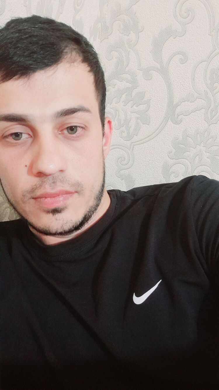  54065589  Kerim, 27 ,    