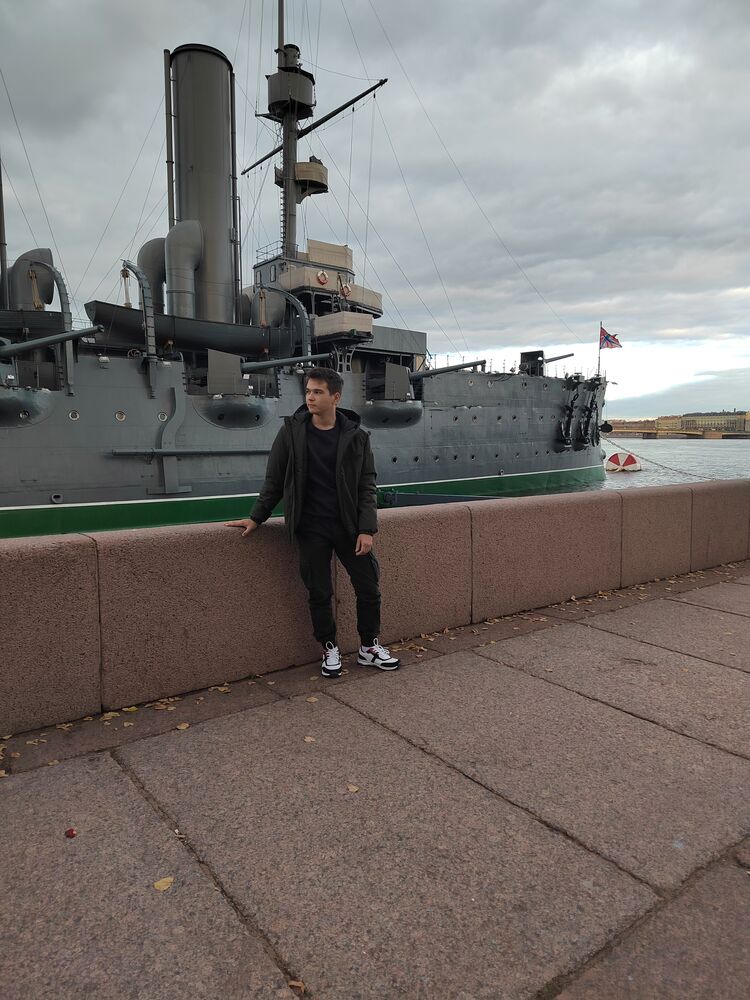  30925339  Vladislav, 23 ,    