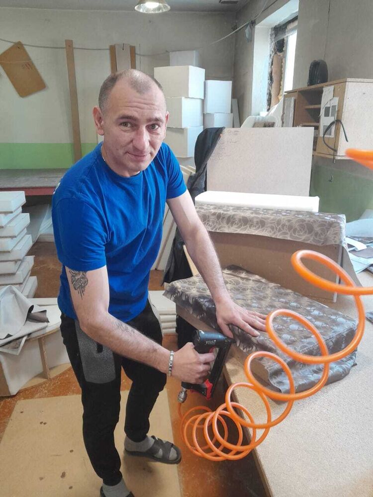  ,   , 42 ,   ,   