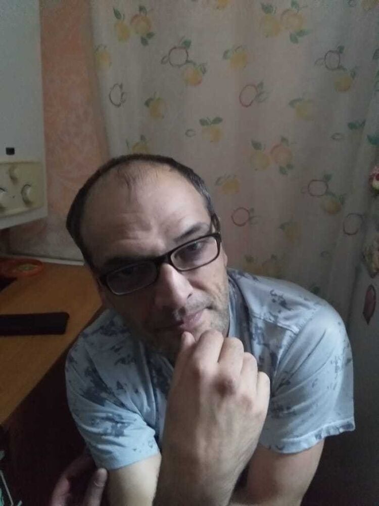  15233969  Sergei, 44 ,    