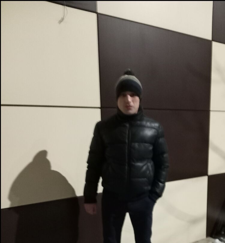  48834289  , 33 ,     