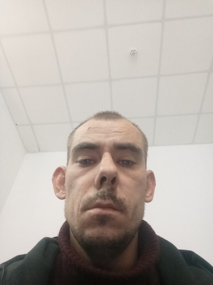  46828509  , 36 ,    