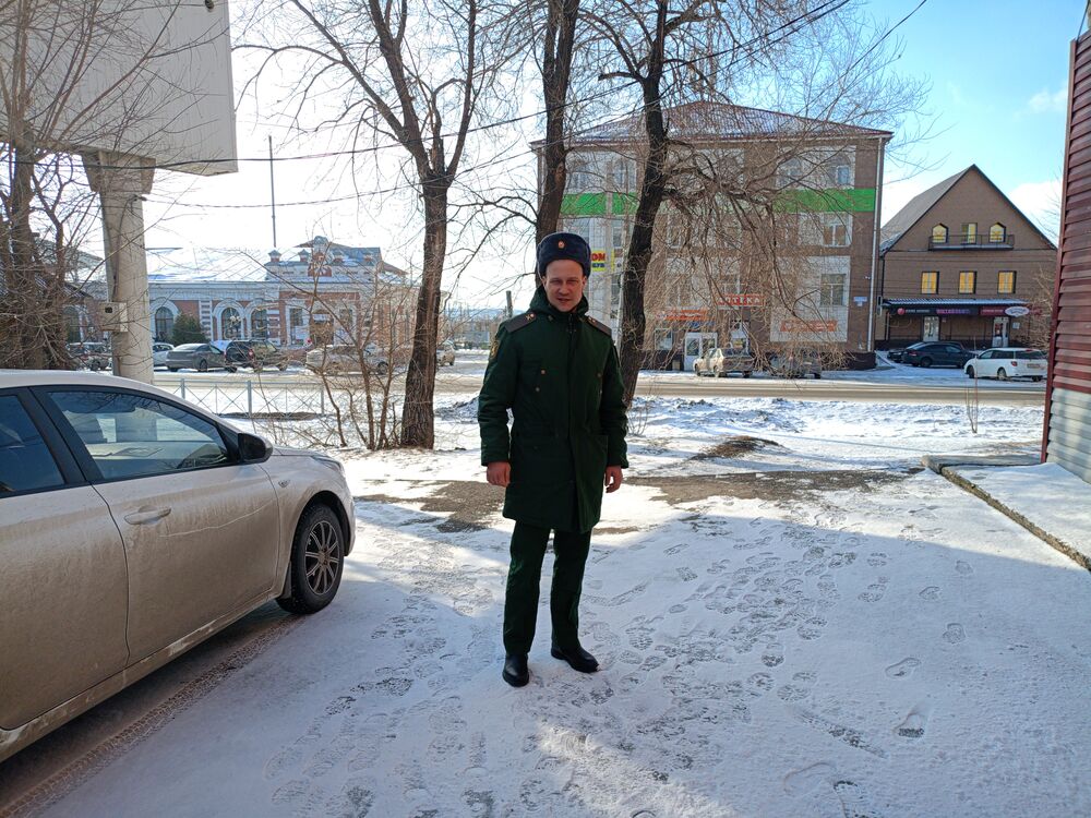  41934889  Mikhail, 30 ,    