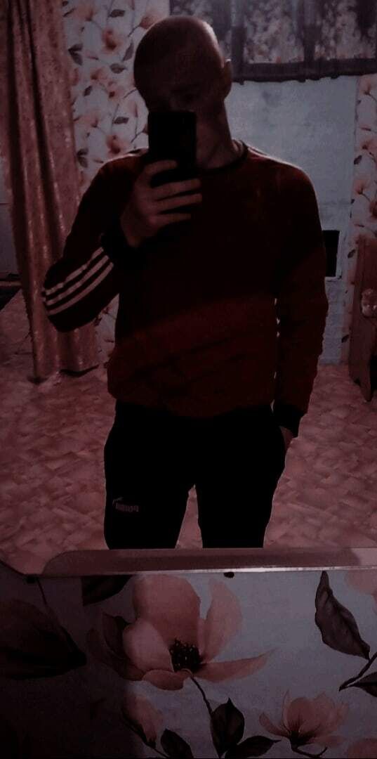  31110179  Vadim, 21 ,    