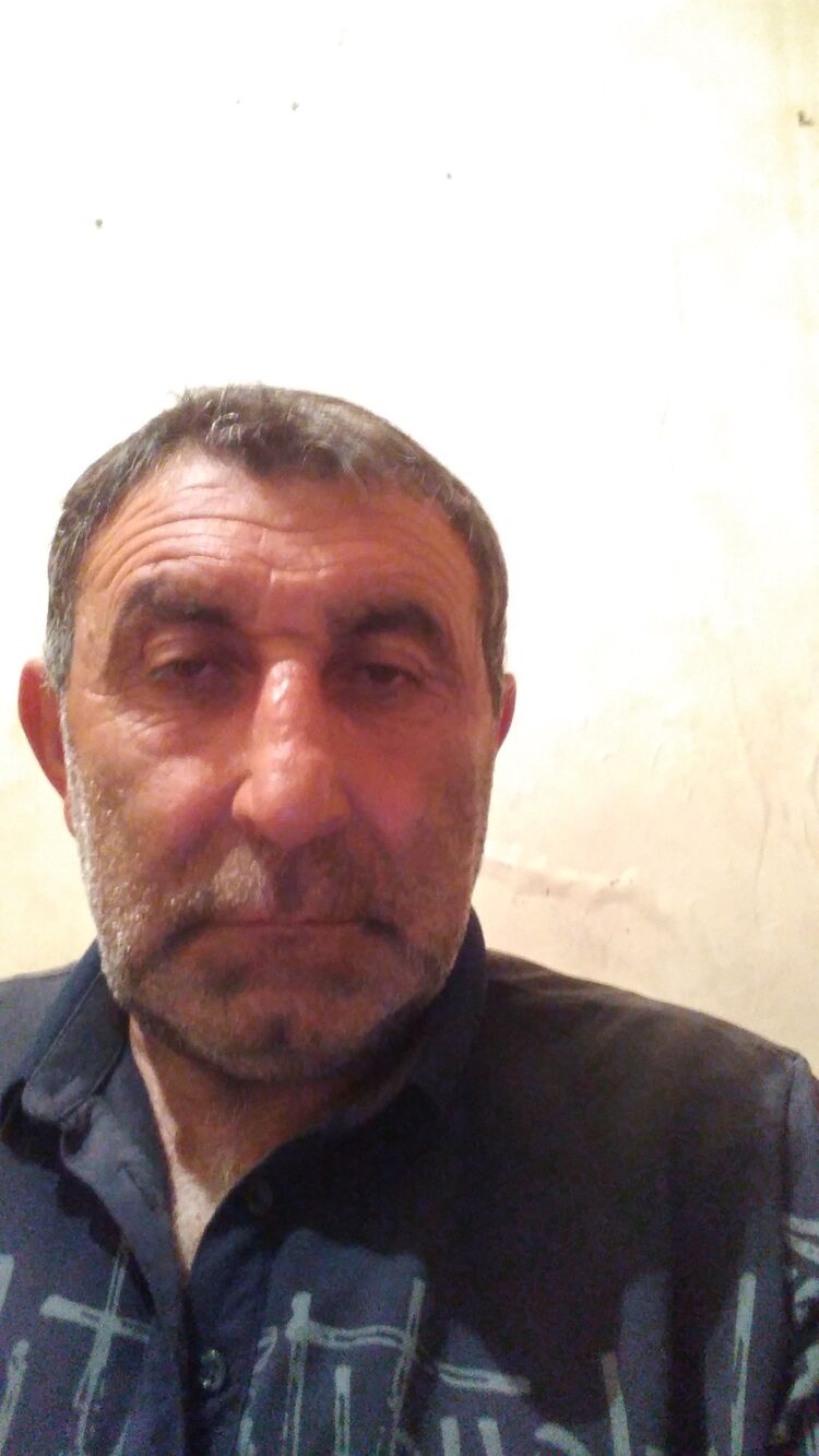  37468189  Agas, 57 ,    