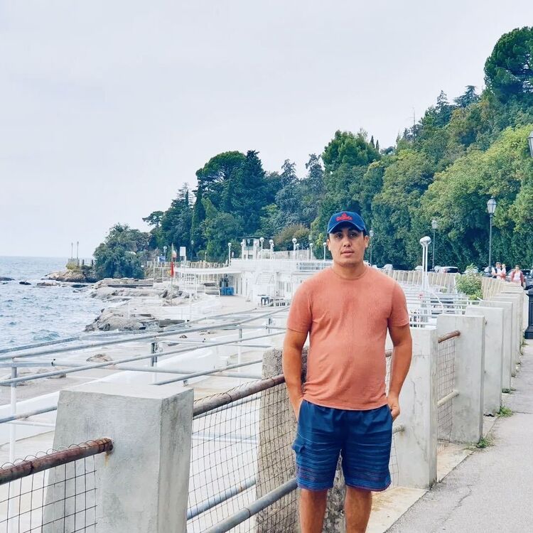  50369759  , 30 ,    Cerny Most