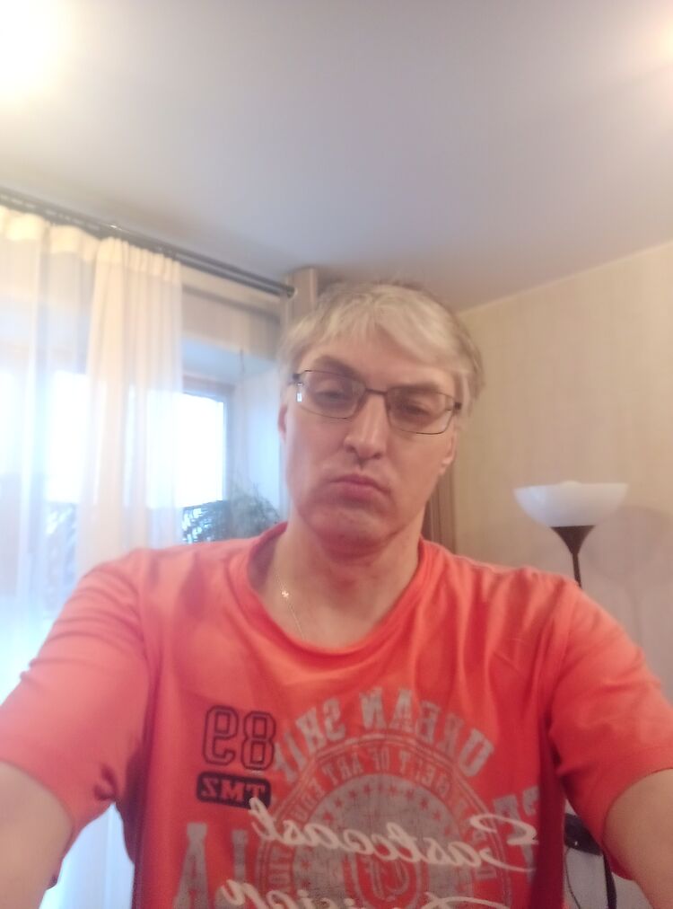   ,   Anton, 42 ,   ,   , c , 