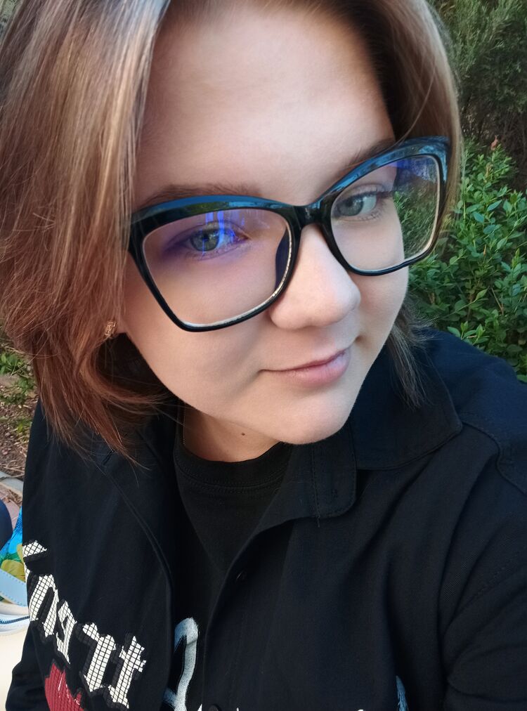 ���� 42993359 ������� Azaneva, 20 ���, ���� ���������� � Deleted