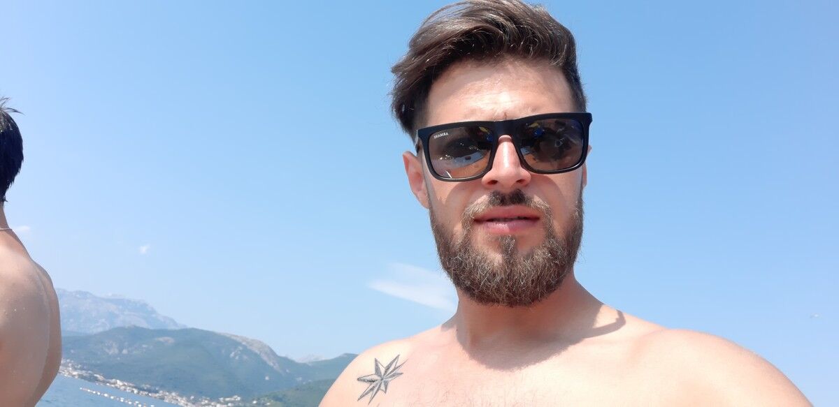  Herceg-Novi,   Rinat, 33 ,   ,   , c 