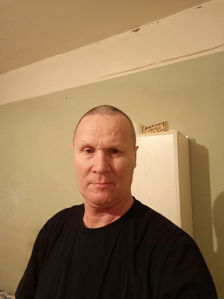  32580359  , 49 ,    
