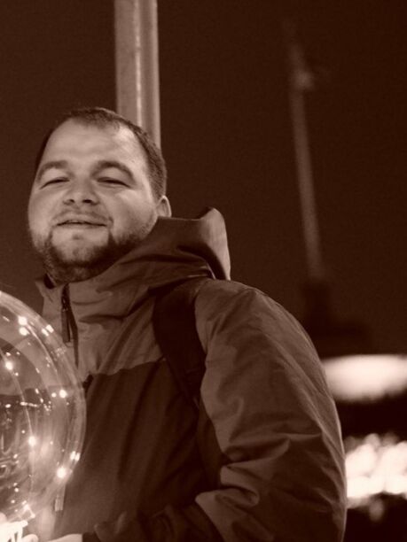  29980969  , 33 ,    -