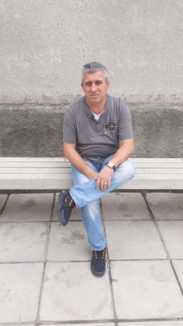  23520439  Andro, 53 ,    