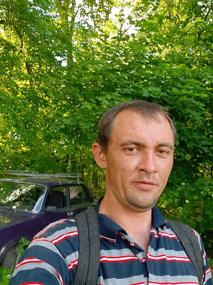  27237009  Igor, 34 ,    