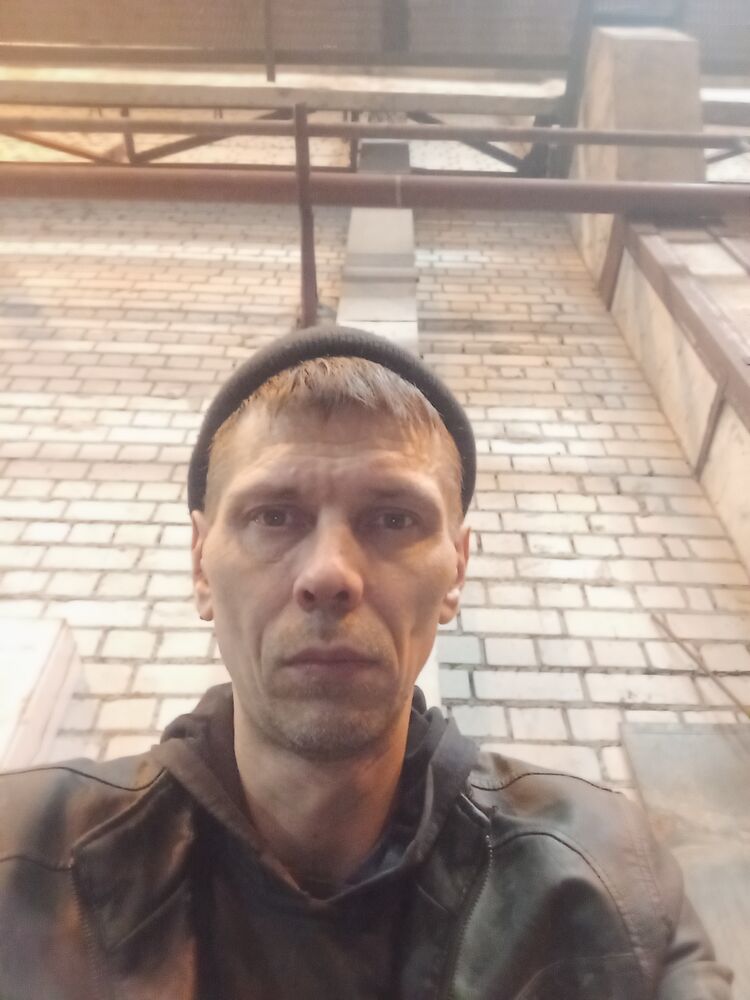  25677309  , 49 ,    