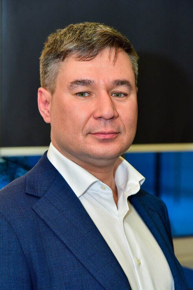  53538929  James philip, 55 ,    