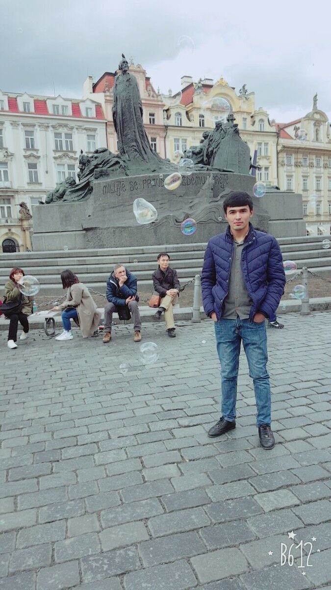  Praha,   AMIRXAN, 32 ,   ,   , c 