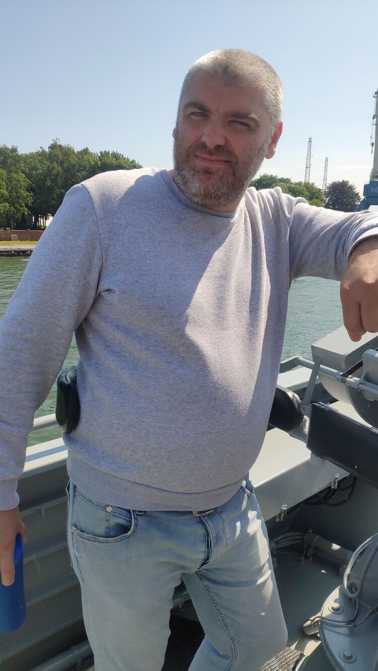  ,   , 43 ,     , c 