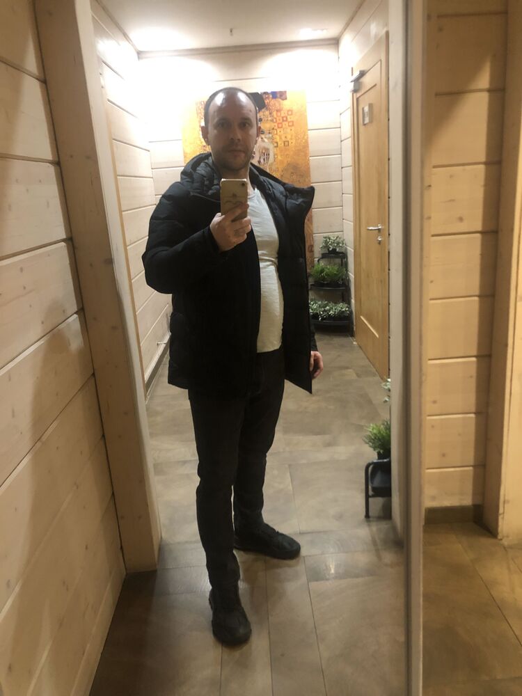  46023369  , 34 ,    
