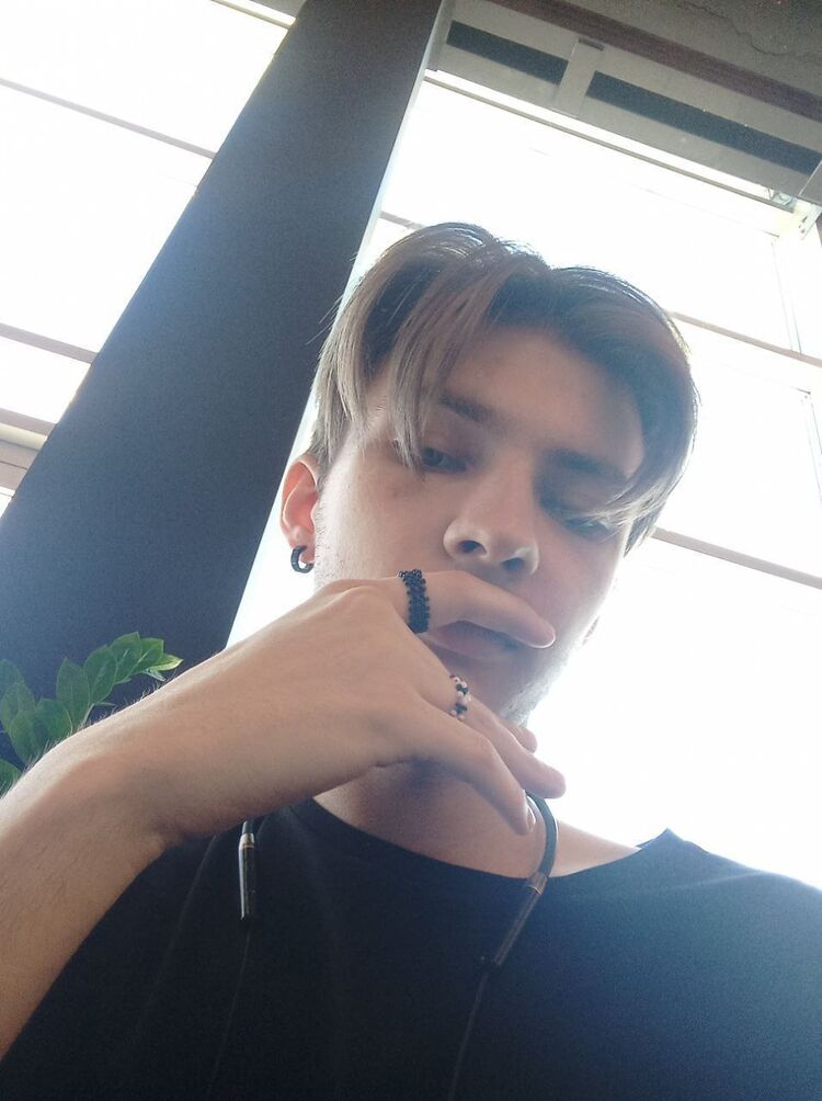  54425069  Kirill, 21 ,    