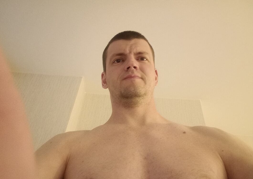  52081819  , 39 ,    