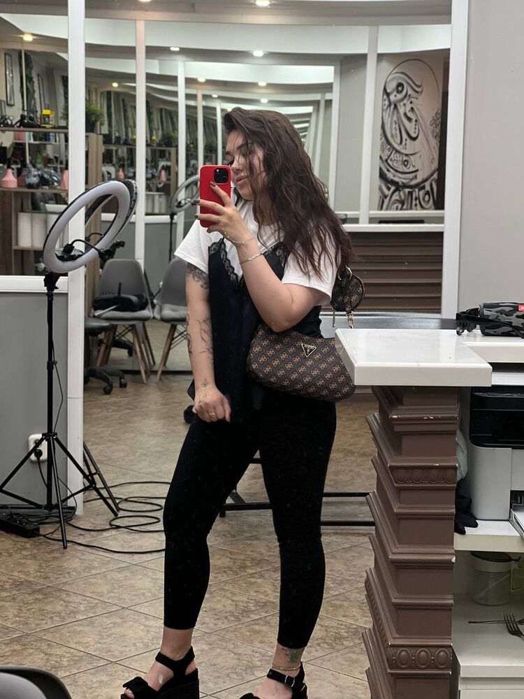  52238569  , 26 ,    