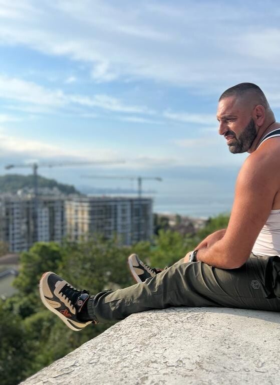  53646719  , 37 ,    --