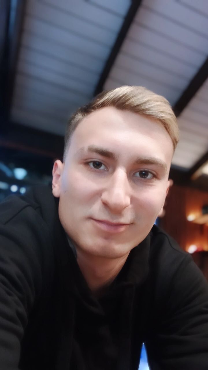  35203449  Sergei, 25 ,    