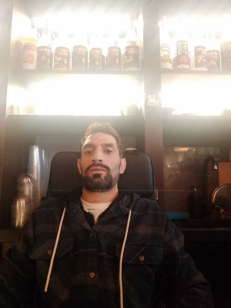  43807559  DENI, 36 ,    