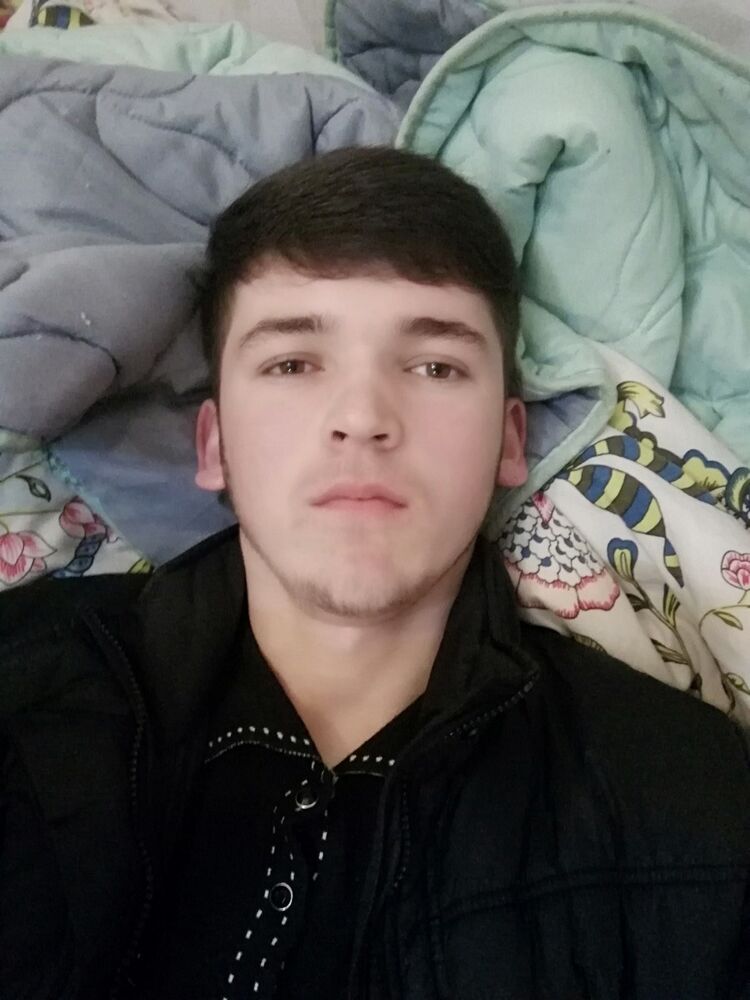  18709549  Tolik, 25 ,    