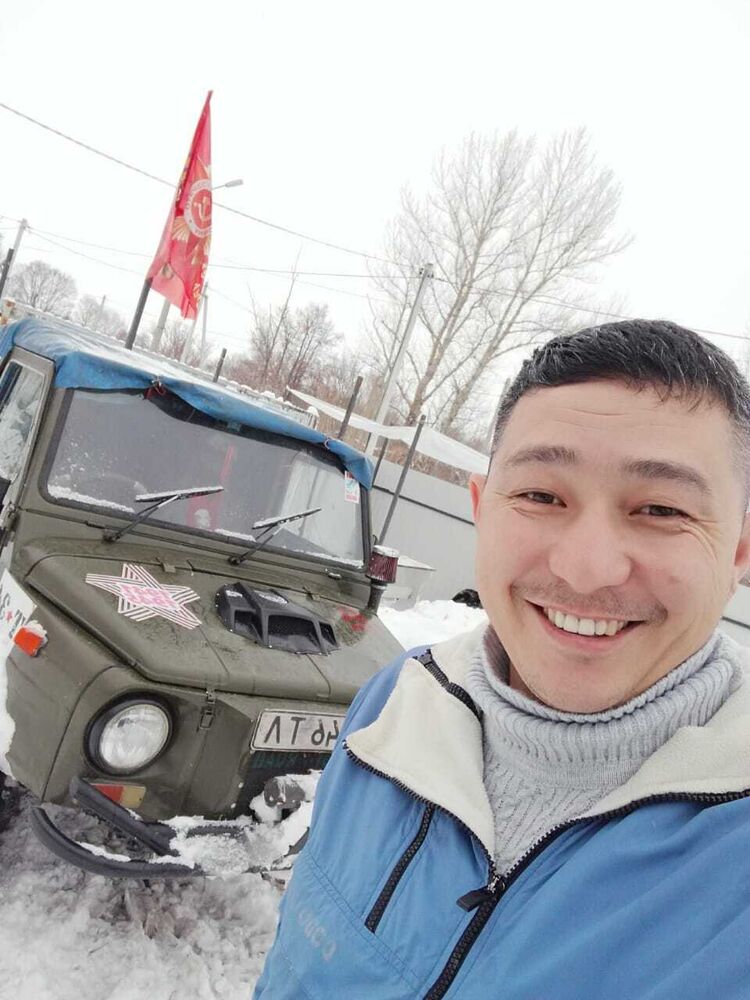  ,   Arman, 42 ,   ,   