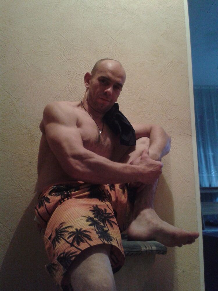  ,   Sergei, 41 ,   ,   , c 