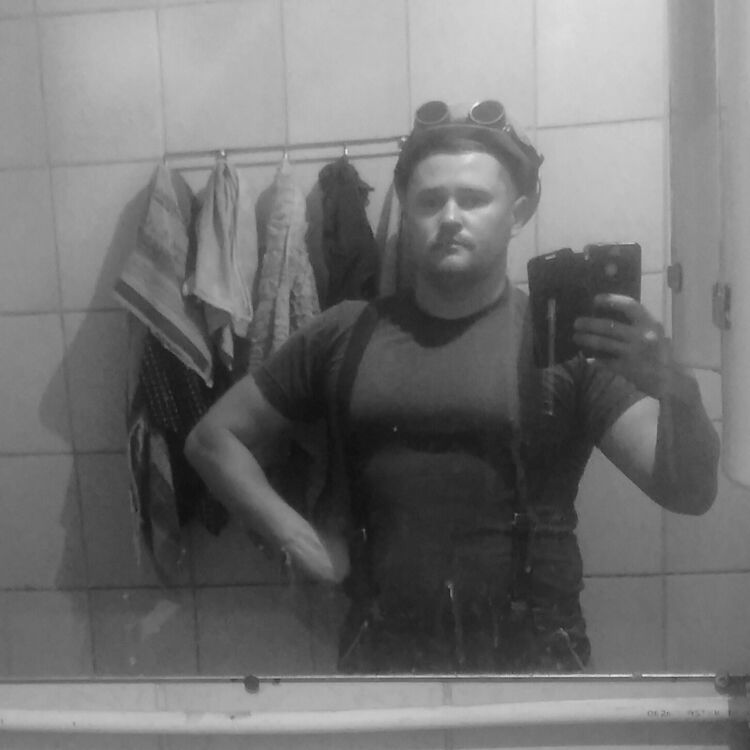  26408589  , 37 ,    