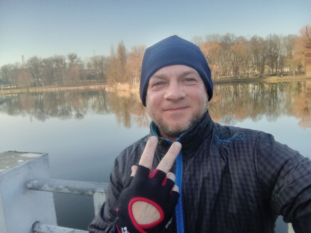  ,   Evgeny, 47 ,   ,   , c 