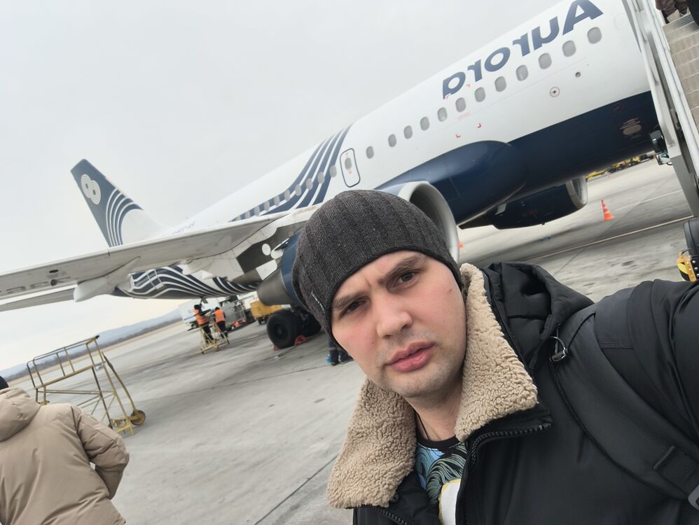  53786169  Maks, 34 ,    