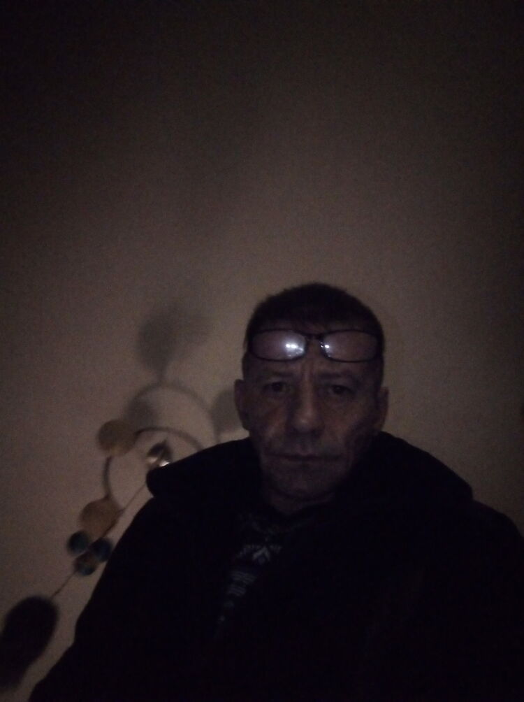  24718349  , 52 ,    