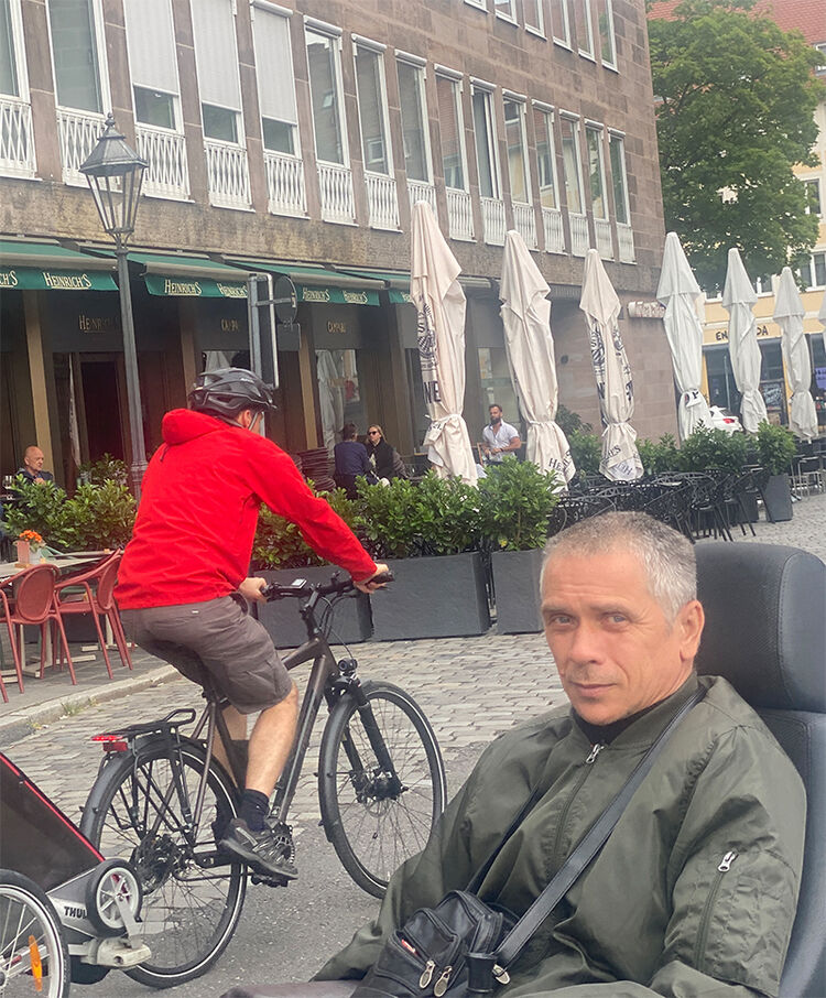  32597689  Igor, 54 ,    Furth