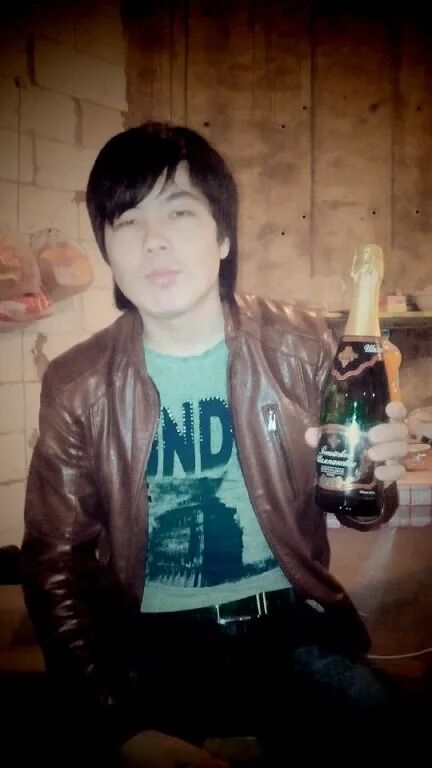  43699159  Jama brat, 32 ,    