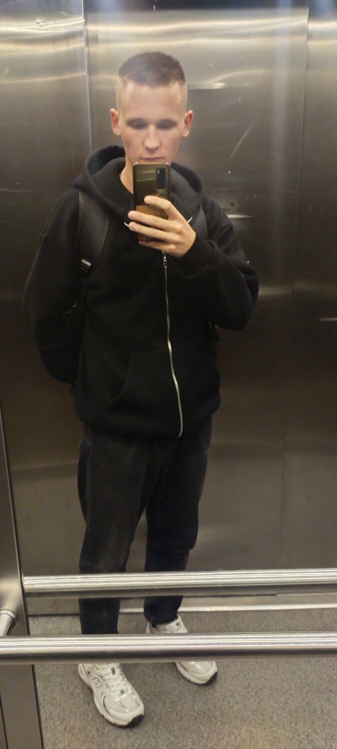  48898759  , 23 ,    -