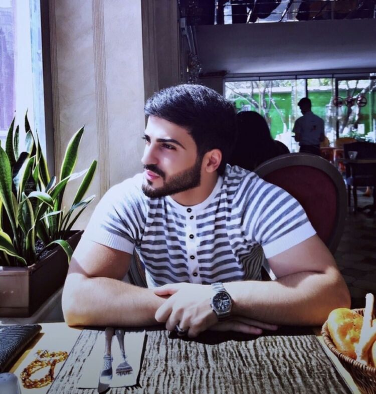  52889149  Elnur, 33 ,    